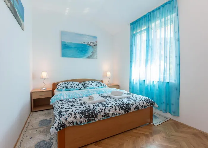 Ema & Mislav With Terrace * Baška