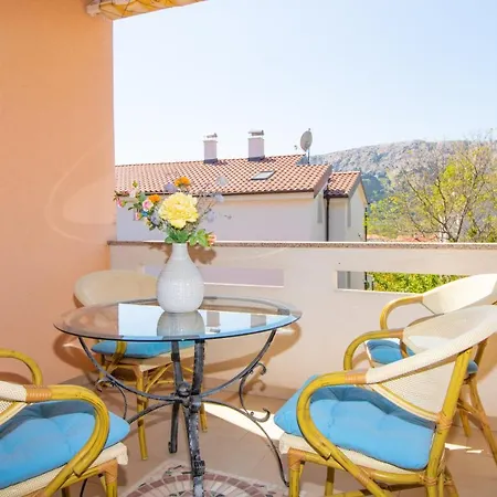 Lägenhet Ema & Mislav With Terrace *